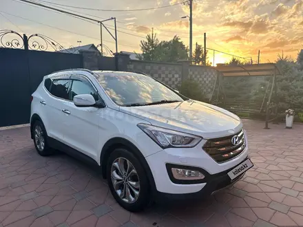 Hyundai Santa Fe 2012 года за 10 100 000 тг. в Алматы – фото 3