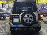 Mitsubishi Pajero iO 2002 годаfor3 500 000 тг. в Астана – фото 3