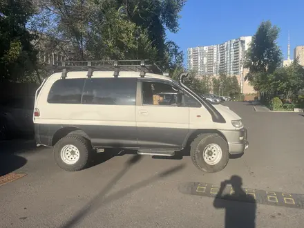 Mitsubishi Delica 2000 года за 10 000 тг. в Алматы – фото 3