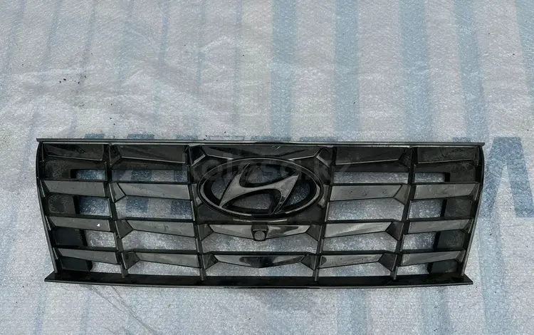 Решетка передний под камеру Хендай Туксон Hyundai Tucson 2022 бу оригинал за 30 000 тг. в Алматы