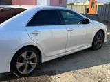 Toyota Camry 2013 года за 5 400 000 тг. в Атырау – фото 4