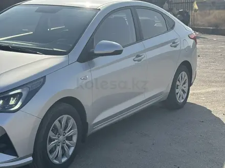 Hyundai Accent 2021 года за 8 500 000 тг. в Алматы – фото 2