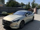 Hyundai Sonata 2020 года за 9 500 000 тг. в Алматы – фото 2