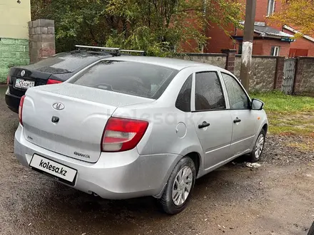 ВАЗ (Lada) Granta 2190 2014 года за 1 900 000 тг. в Астана – фото 2