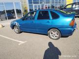 Volkswagen Polo 1996 года за 700 000 тг. в Уральск – фото 2