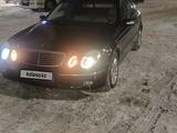 Mercedes-Benz E 240 2004 годаfor5 300 000 тг. в Астана