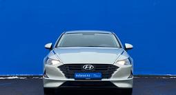 Hyundai Sonata 2022 года за 11 530 000 тг. в Алматы – фото 2