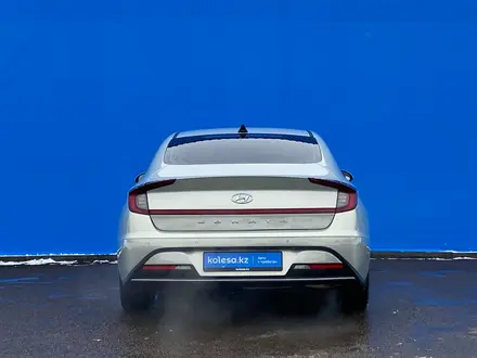 Hyundai Sonata 2022 года за 11 240 000 тг. в Алматы – фото 4