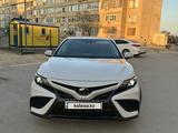 Toyota Camry 2021 года за 14 000 000 тг. в Актау