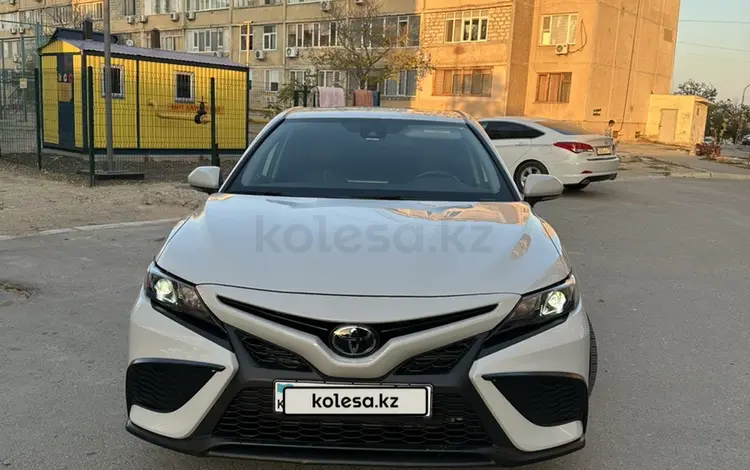 Toyota Camry 2021 года за 14 500 000 тг. в Актау