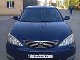 Toyota Camry 2003 года за 6 100 000 тг. в Актобе