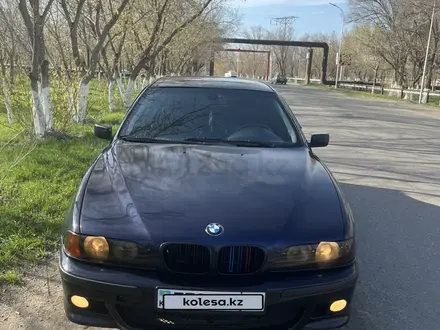 BMW 528 1997 года за 2 300 000 тг. в Караганда – фото 3