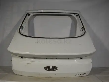 Крышка багажника Jac J7 рестайлинг за 150 000 тг. в Караганда