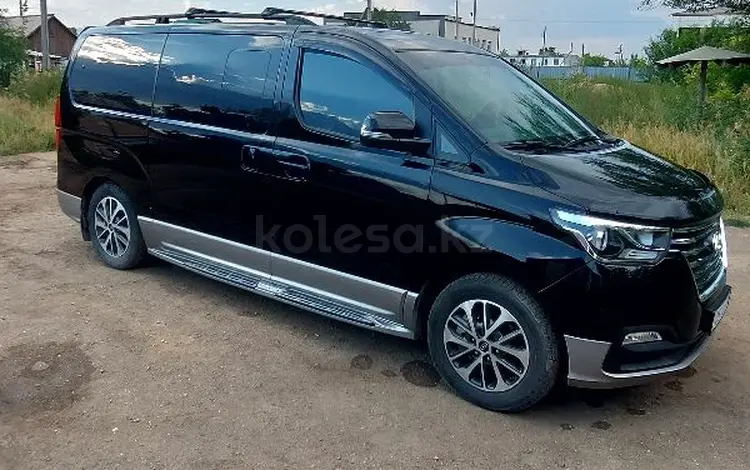 Hyundai Starex 2019 годаfor15 300 000 тг. в Астана