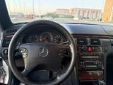 Mercedes-Benz E 430 2001 годаүшін3 700 000 тг. в Караганда – фото 5