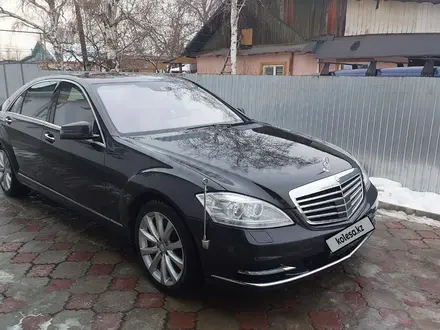 Mercedes-Benz S 350 2010 года за 13 990 000 тг. в Алматы – фото 2
