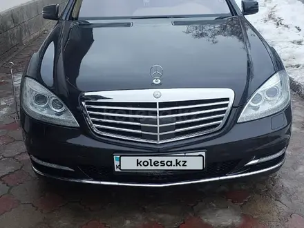 Mercedes-Benz S 350 2010 года за 13 990 000 тг. в Алматы