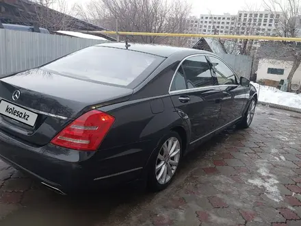 Mercedes-Benz S 350 2010 года за 13 990 000 тг. в Алматы – фото 4