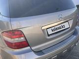 Mercedes-Benz ML 350 2006 годаүшін5 800 000 тг. в Актобе – фото 5