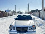 Mercedes-Benz E 230 1996 годаүшін3 200 000 тг. в Талдыкорган – фото 2