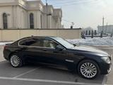 BMW 750 2011 годаүшін11 000 000 тг. в Алматы – фото 4