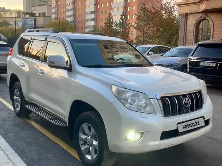 Toyota Land Cruiser Prado 2013 года за 14 350 000 тг. в Астана