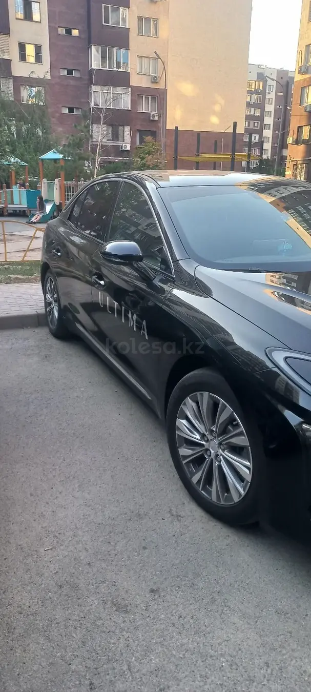 Hongqi E-QM5, 2024