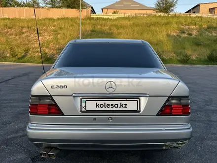 Mercedes-Benz E 280 1994 года за 3 100 000 тг. в Шымкент – фото 7