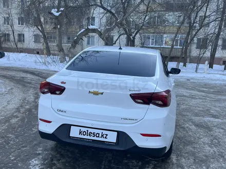 Chevrolet Onix 2024 года за 6 800 000 тг. в Актобе – фото 3