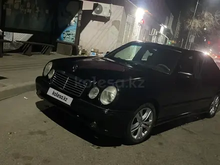 Mercedes-Benz E 230 1996 года за 1 600 000 тг. в Алматы – фото 3