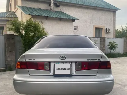 Toyota Camry 2000 года за 2 500 000 тг. в Алматы – фото 3