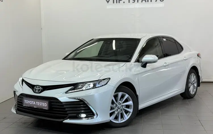 Toyota Camry Prestige 2023 года за 15 490 000 тг. в Астана