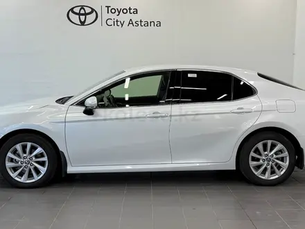 Toyota Camry Prestige 2023 года за 15 490 000 тг. в Астана – фото 3