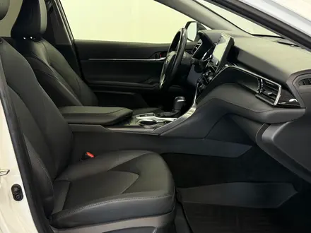Toyota Camry Prestige 2023 года за 15 490 000 тг. в Астана – фото 6
