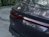 BYD Qin L DM-i 2025 года за 9 690 000 тг. в Алматы – фото 5