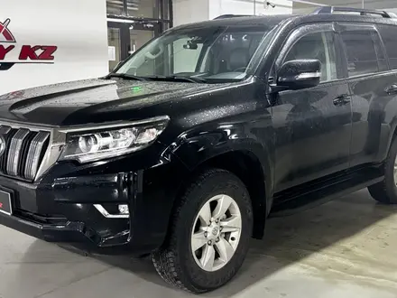 Toyota Land Cruiser Prado 2023 года за 28 500 000 тг. в Астана