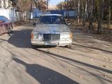 Mercedes-Benz E 230 1988 годаүшін900 000 тг. в Павлодар