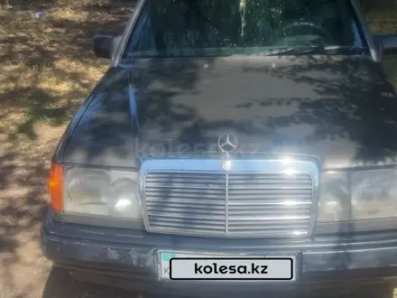 Mercedes-Benz E 230 1990 года за 1 200 000 тг. в Алматы – фото 2