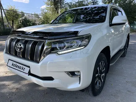 Toyota Land Cruiser Prado 2018 года за 29 000 000 тг. в Алматы – фото 6