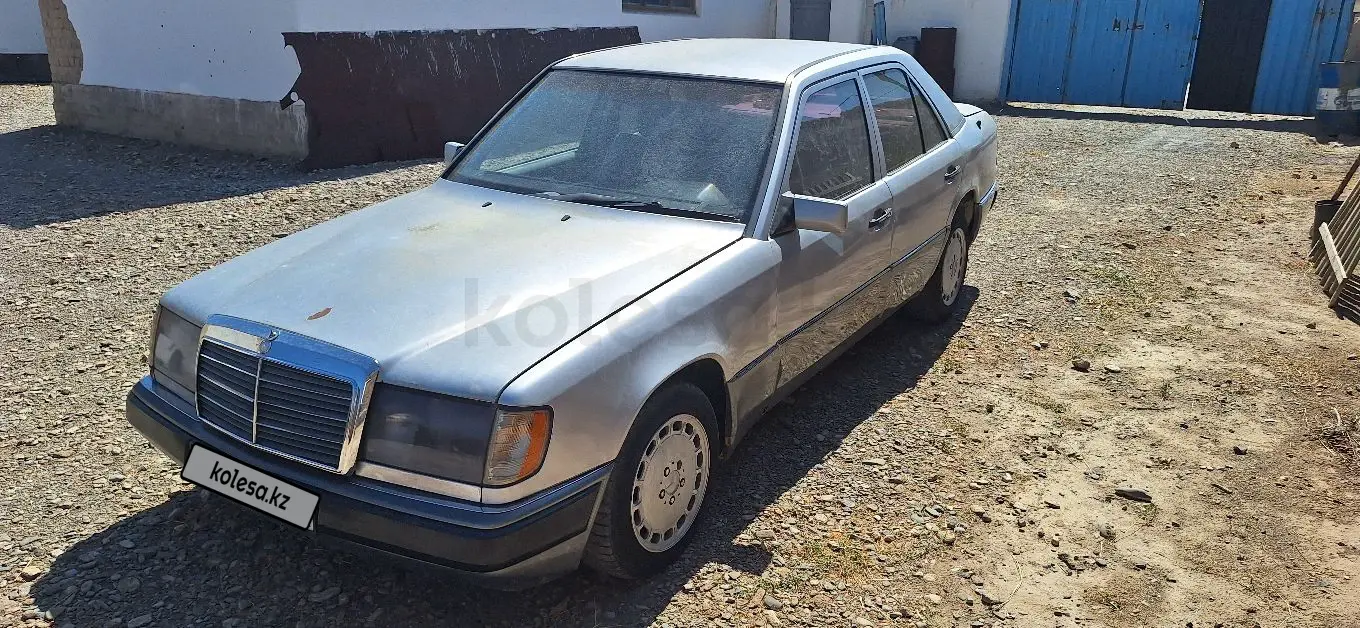 Mercedes-Benz E-Class, 1990