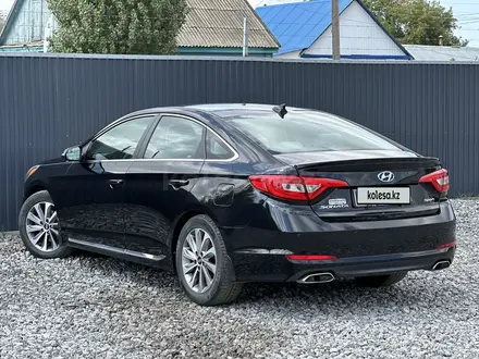 Hyundai Sonata 2015 года за 7 490 000 тг. в Актобе – фото 4