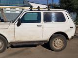 ВАЗ (Lada) Lada 2121 2002 годаfor1 400 000 тг. в Актобе – фото 2