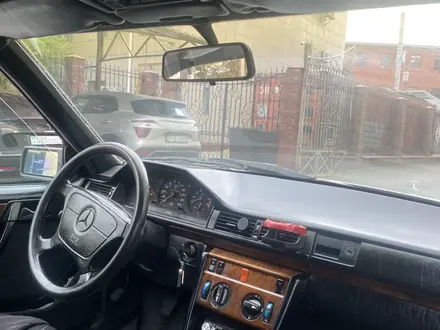 Mercedes-Benz E 220 1993 года за 1 800 000 тг. в Кызылорда