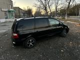 Ford Galaxy 2001 года за 2 100 000 тг. в Костанай – фото 3