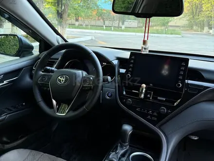 Toyota Camry 2021 года за 16 100 000 тг. в Астана – фото 12