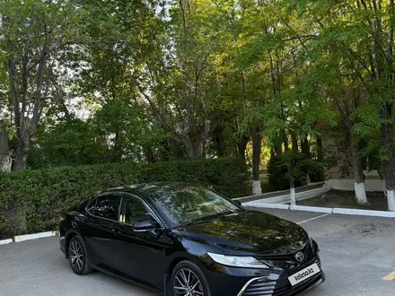 Toyota Camry 2021 года за 16 100 000 тг. в Астана – фото 20
