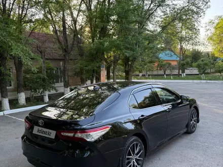 Toyota Camry 2021 года за 16 100 000 тг. в Астана – фото 5