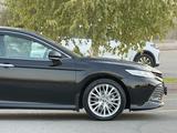 Toyota Camry 2020 года за 13 500 000 тг. в Алматы – фото 4