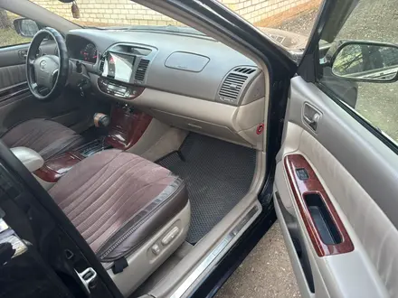 Toyota Camry 2005 года за 4 500 000 тг. в Уральск – фото 7