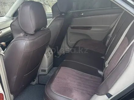 Toyota Camry 2005 года за 4 500 000 тг. в Уральск – фото 9